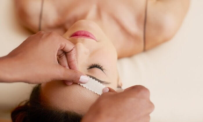 img_9422.jpg Eyebrow Wax & Design