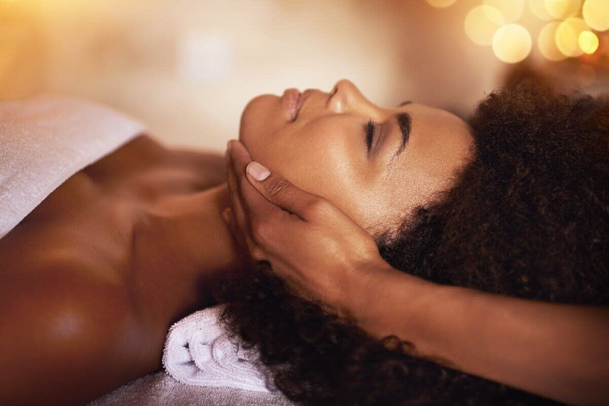 esther-the-esthetician-luxury-lotus-spa-brown-black-esthetician-in-tampa-fl